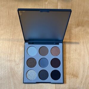 Morphe Smoke & Shadow Eyeshadow Palette